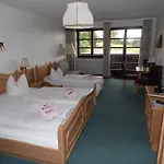 Hotel Berggasthof & Kranich, Hinterrod 3*