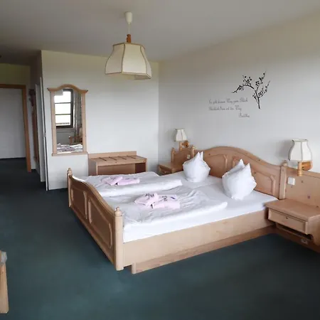 Szálloda Berggasthof & Kranich, Hinterrod