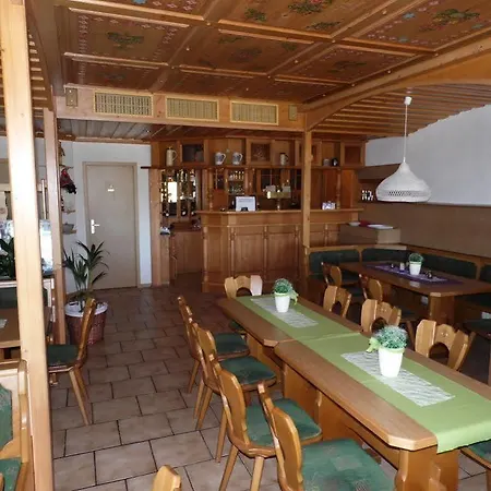 Berggasthof & Kranich, Hinterrod 3*