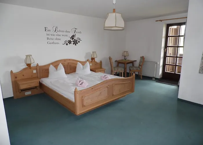 Hotel Berggasthof & Hotel Kranich, Hinterrod