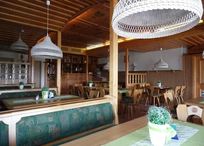 Berggasthof&hotel Kranich, Hinterrod Hotel Eisfeld